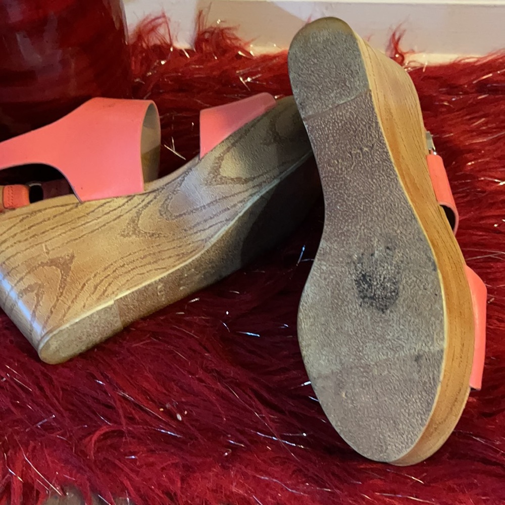 ALDO - Picture 5 of 5